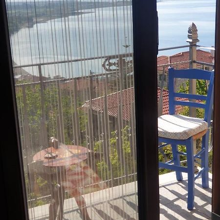 Villa View By The Castle Nafpaktos Exterior foto