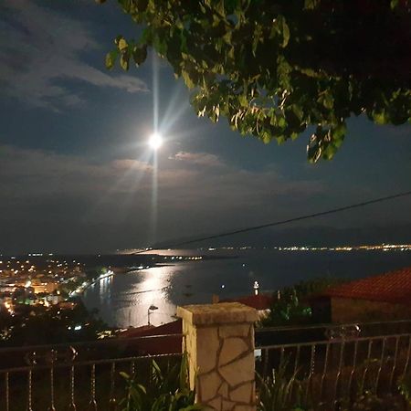 Villa View By The Castle Nafpaktos Exterior foto
