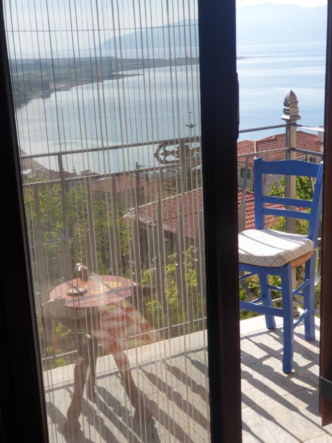 Villa View By The Castle Nafpaktos Exterior foto